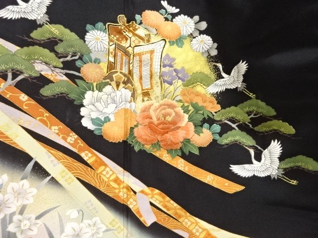  御所車に牡丹・鶴模様刺繍留袖（比翼付き）